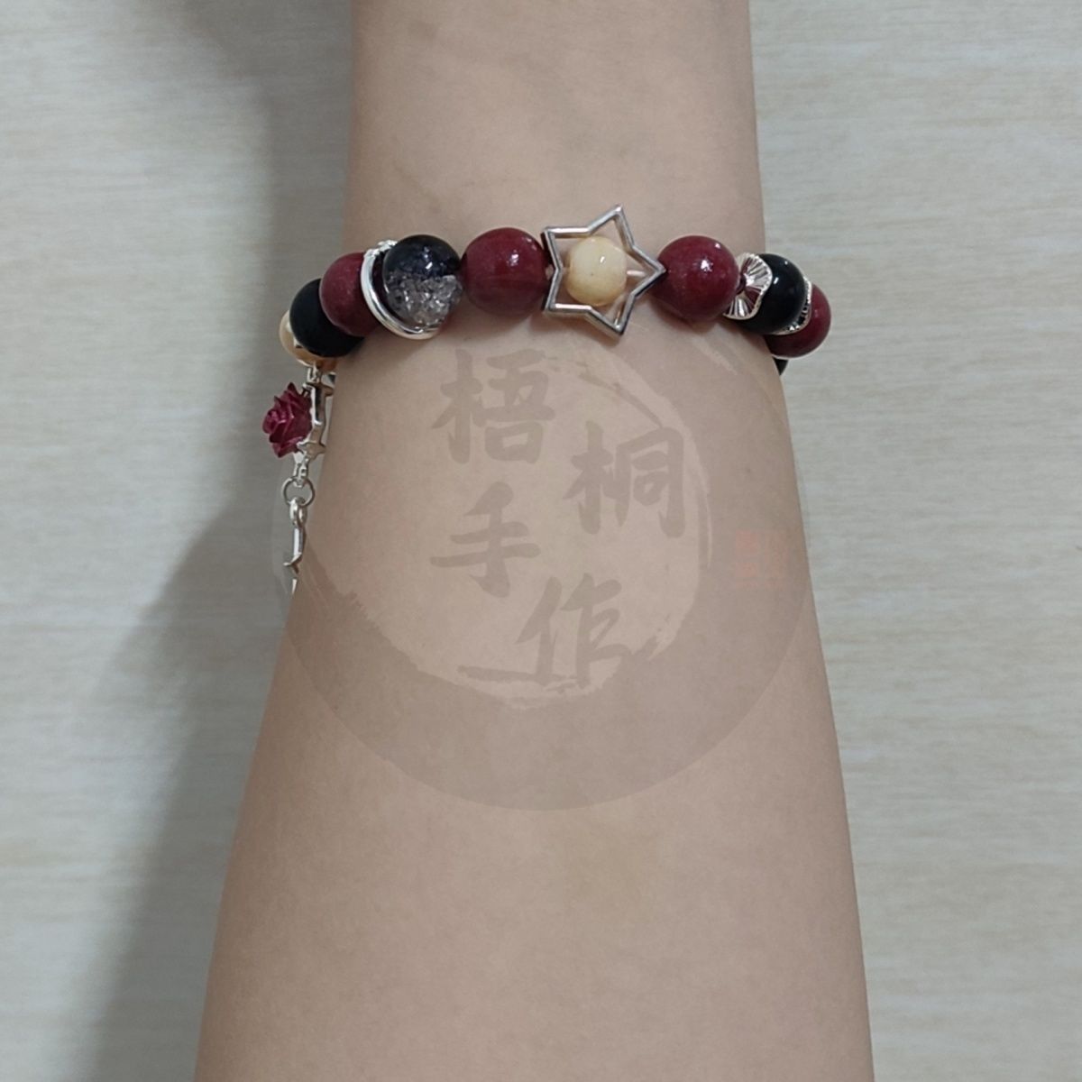 Anime The Freak Circus Armband - Cute Anime Merchandise recensie en prijs